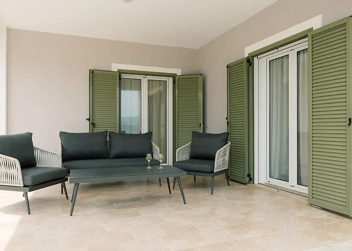 别墅 Vasilopoulos Residences - Emelia With Shared Pool *