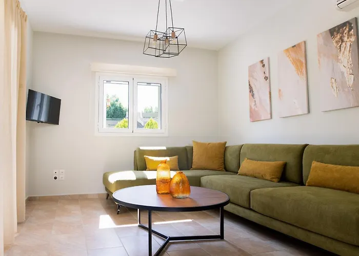 Vasilopoulos Residences - Emelia With Shared Pool