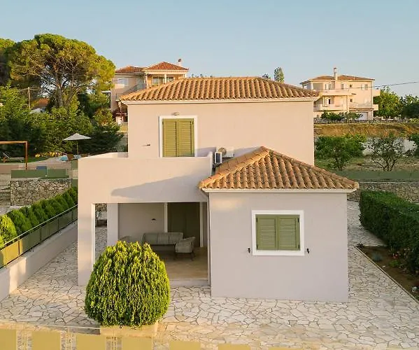 Vasilopoulos Residences - Emelia With Shared Pool וילה